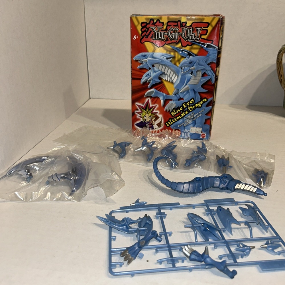 Mattel 2002 Yu-Gi-Oh! Blue Eyes Ultimate Dragon Model Kit In Box C3
